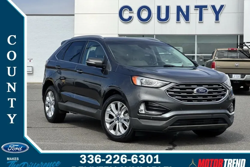 2020 Ford Edge Titanium photo 1
