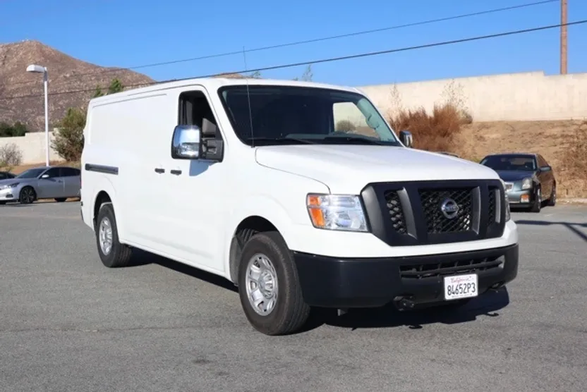 2019 Nissan NV3500 HD Cargo SV photo 1