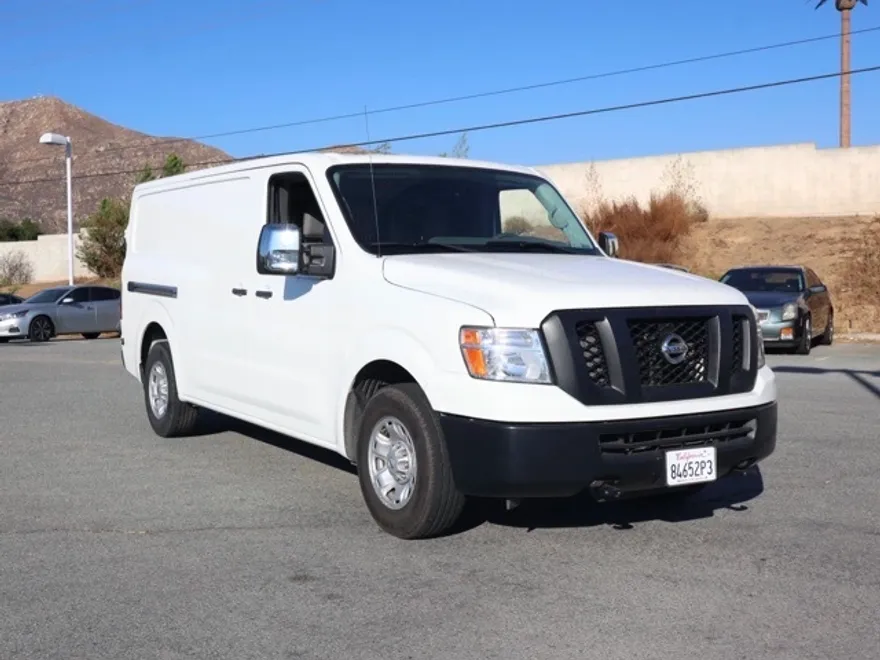2019 Nissan NV3500 HD Cargo SV photo 1