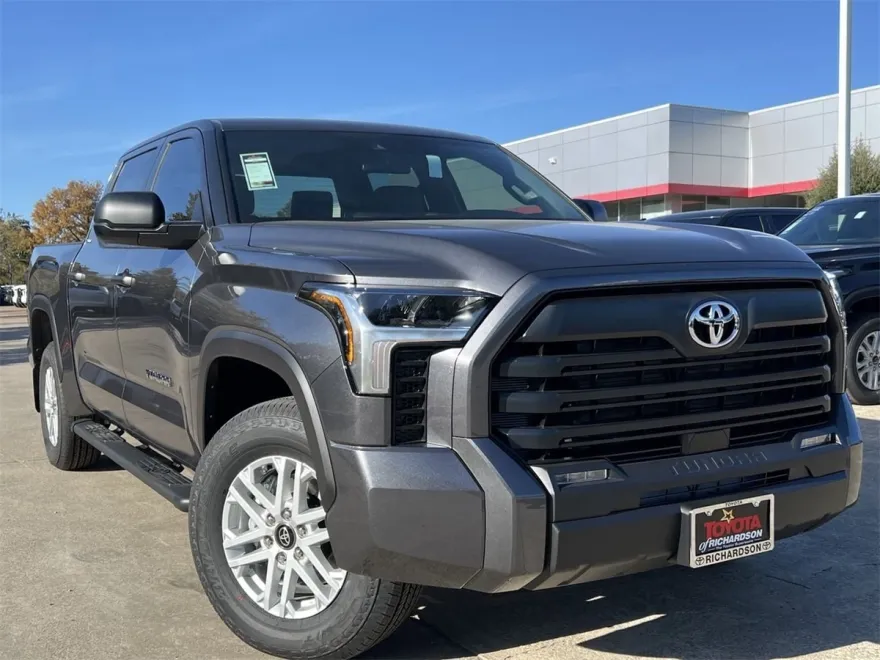 2025 Toyota Tundra SR5 photo 1