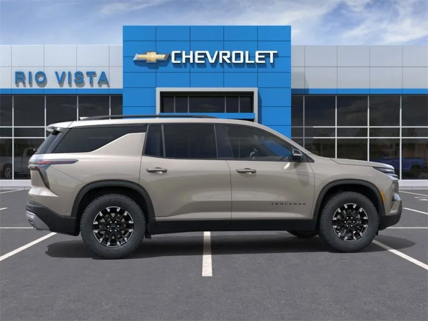 2026 Chevrolet Traverse Z71 photo 1