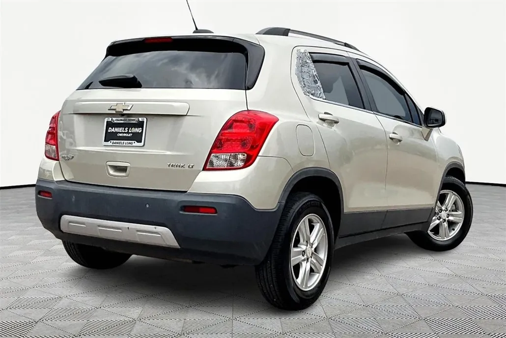 2016 Chevrolet Trax LT photo 1