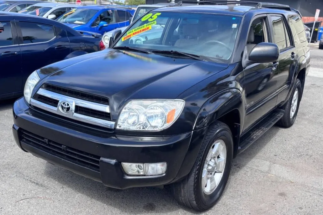2005 Toyota 4Runner SR5 photo 1