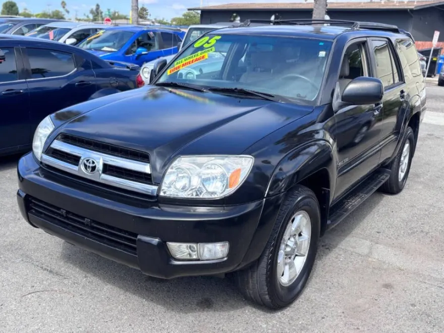 2005 Toyota 4Runner SR5 photo 1