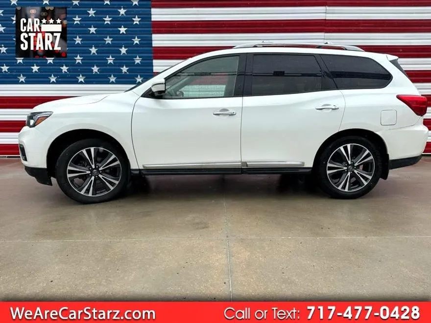 2020 Nissan Pathfinder Platinum photo 1