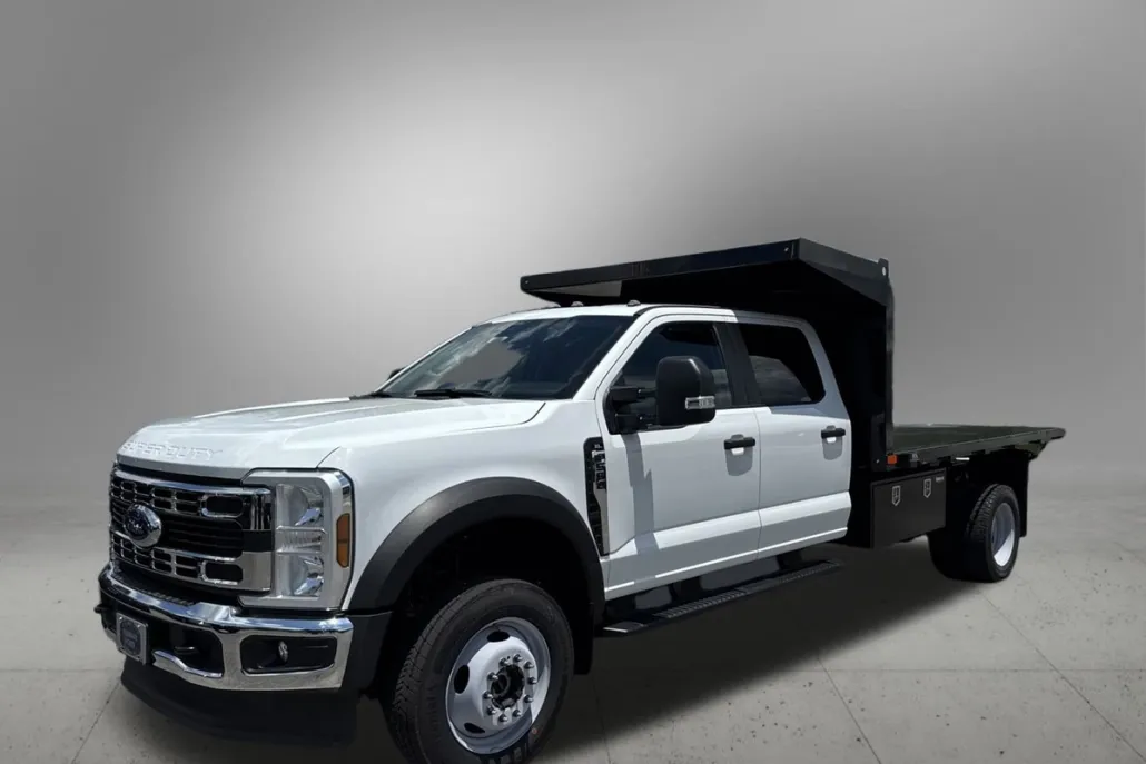 2024 Ford F-550 XL photo 1