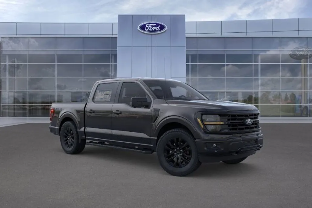 2025 Ford F-150 XLT photo 1
