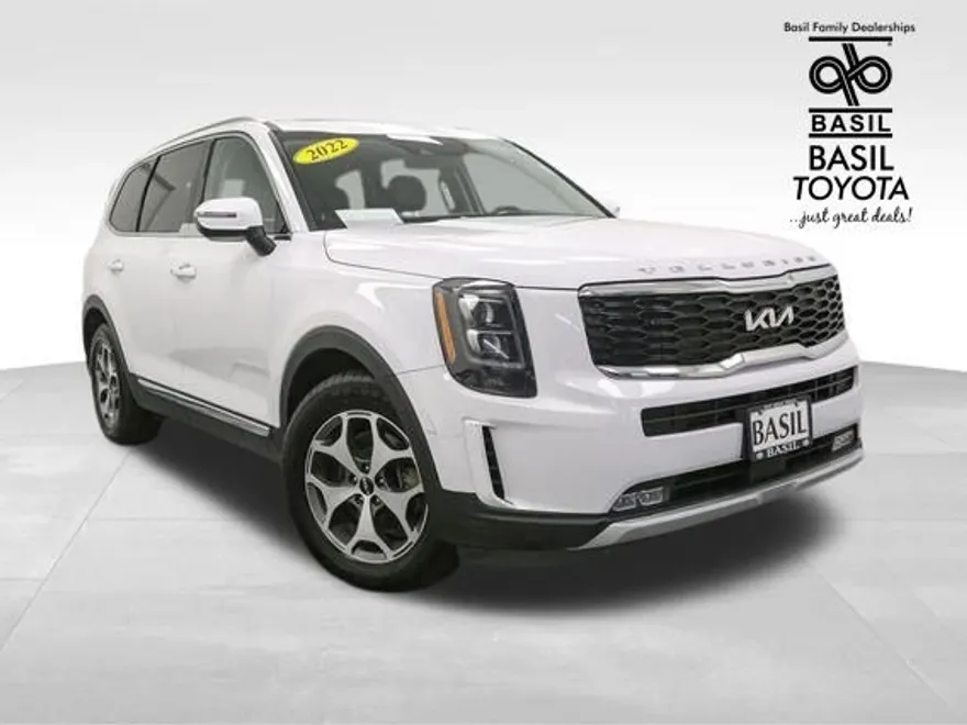 2022 Kia Telluride EX photo 1