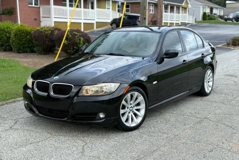 2011 Bmw 328i 3-series photo 1