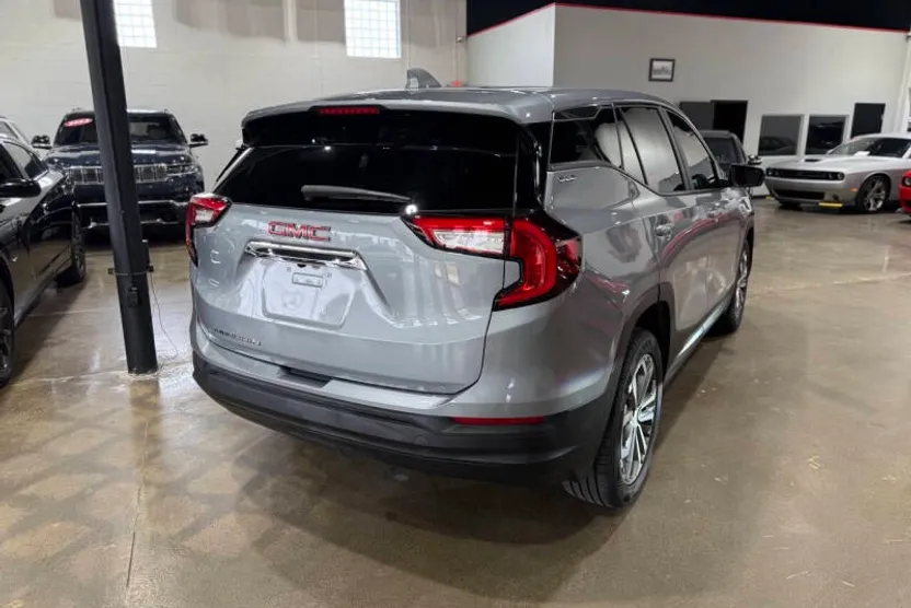 2024 Gmc Terrain SLE photo 1