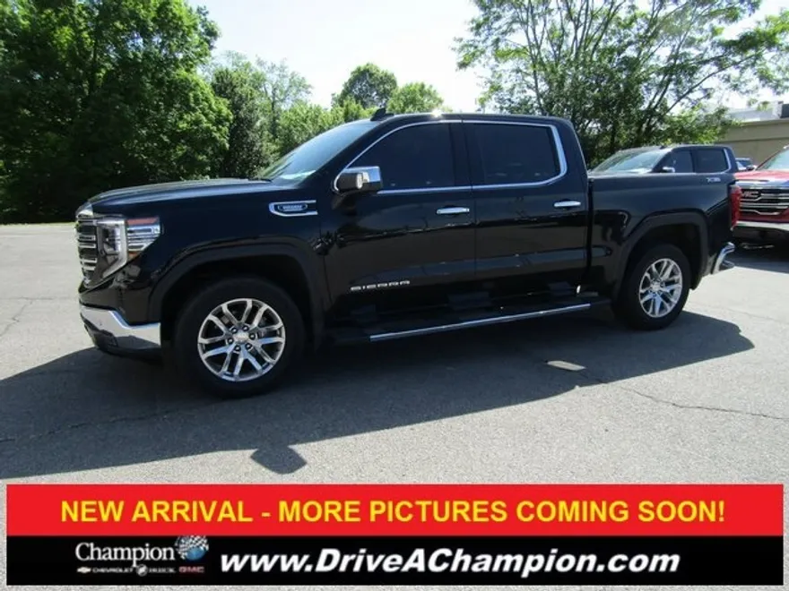 2022 Gmc Sierra 1500 SLT photo 1