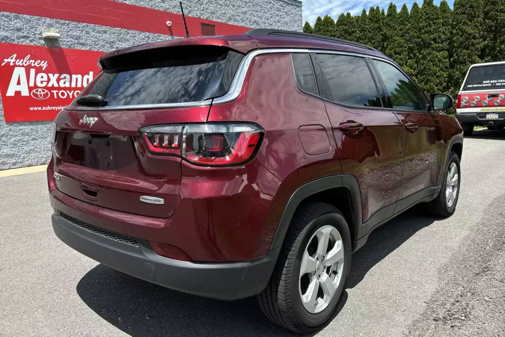 2021 Jeep Compass Latitude photo 1