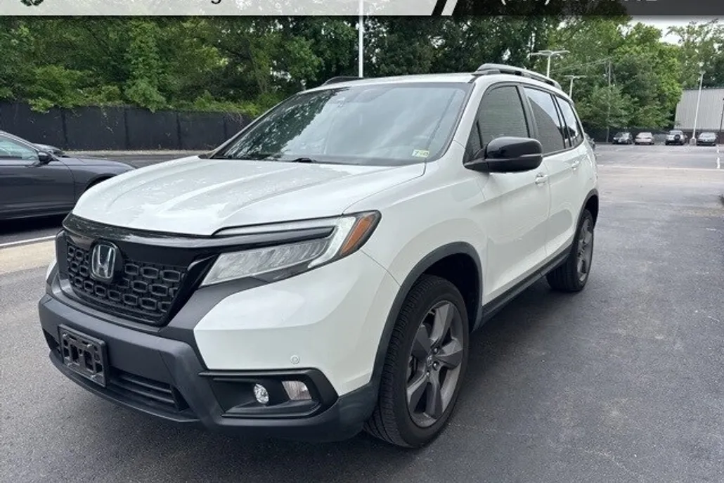 2020 Honda Passport Touring photo 1