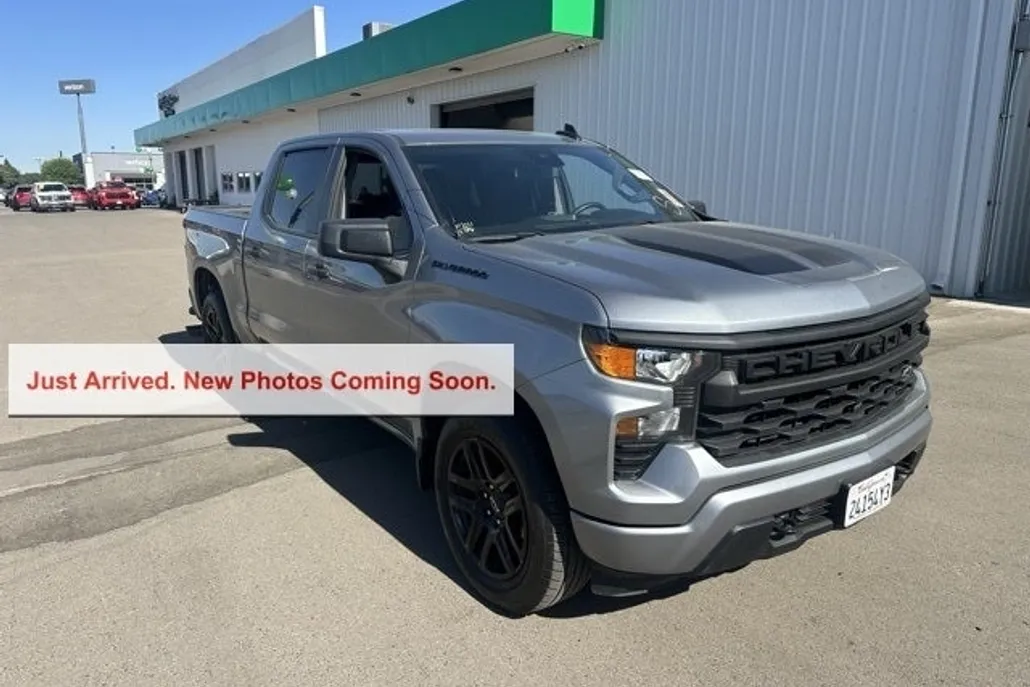 2024 Chevrolet Silverado 1500 Custom Rally Edition photo 1