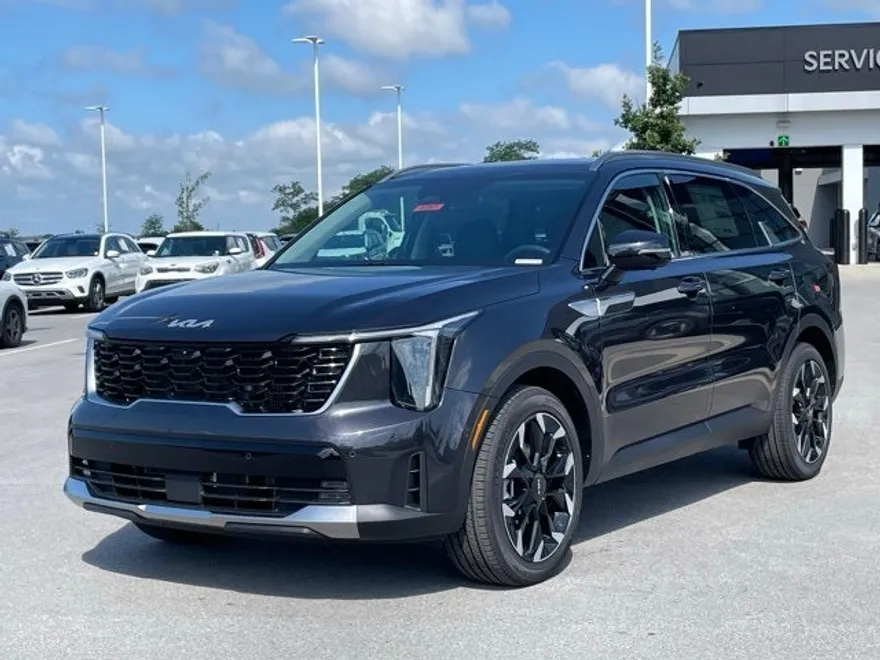 2025 Kia Sorento SX photo 1