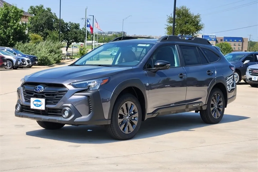 2025 Subaru Outback Onyx Edition XT photo 1