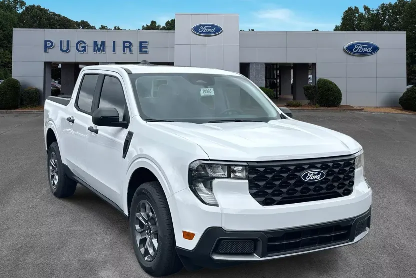 2025 Ford Maverick XLT photo 1