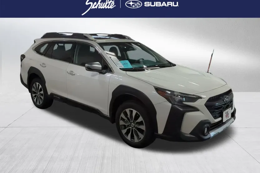 2023 Subaru Outback Touring photo 1