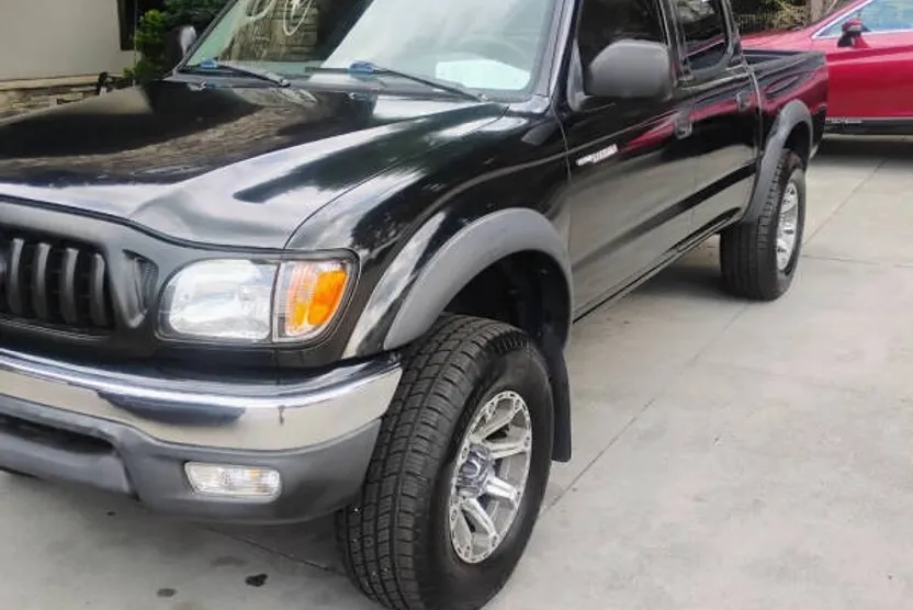 2003 Toyota Tacoma PreRunner V6 photo 1