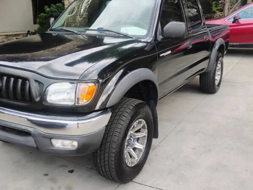2003 Toyota Tacoma PreRunner V6 photo 1