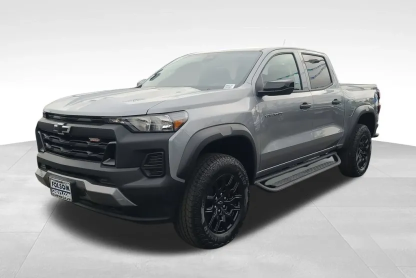 2026 Chevrolet Colorado Trail Boss photo 1