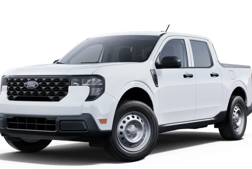 2025 Ford Maverick XL photo 1