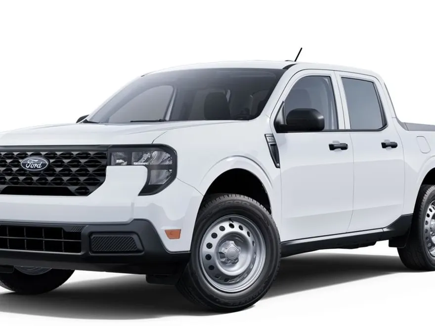 2025 Ford Maverick XL photo 1