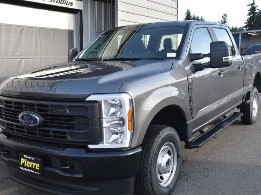 2025 Ford F-350 XL photo 1