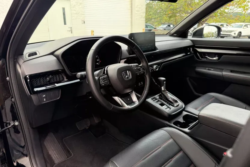 2025 Honda CR-V Hybrid Sport Touring photo 1