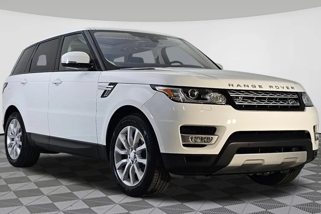 2017 Land Rover Range Rover Sport SE photo 1