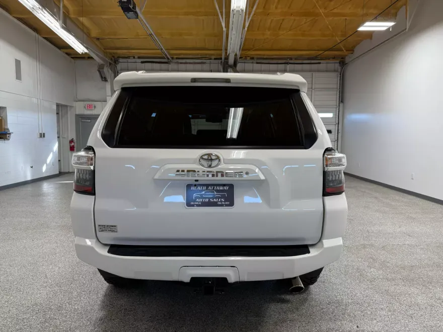 2018 Toyota 4Runner SR5 Premium 4WD photo 1