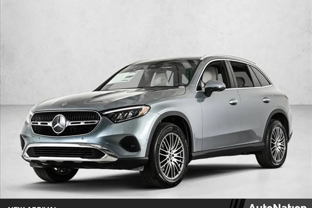 2026 Mercedes Benz GLC 300 4MATIC photo 1