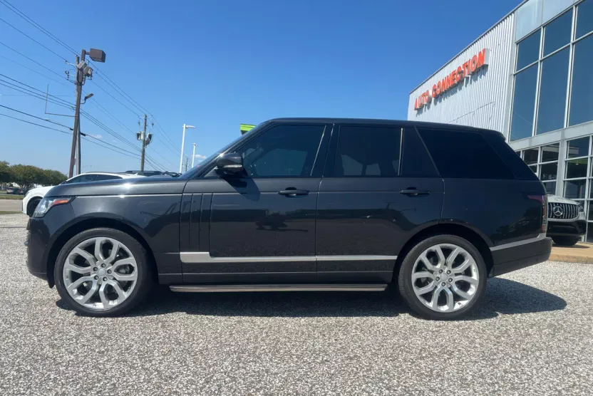 2014 Land Rover Range Rover SuperCharged photo 1