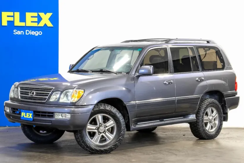 2003 Lexus LX 470 photo 1