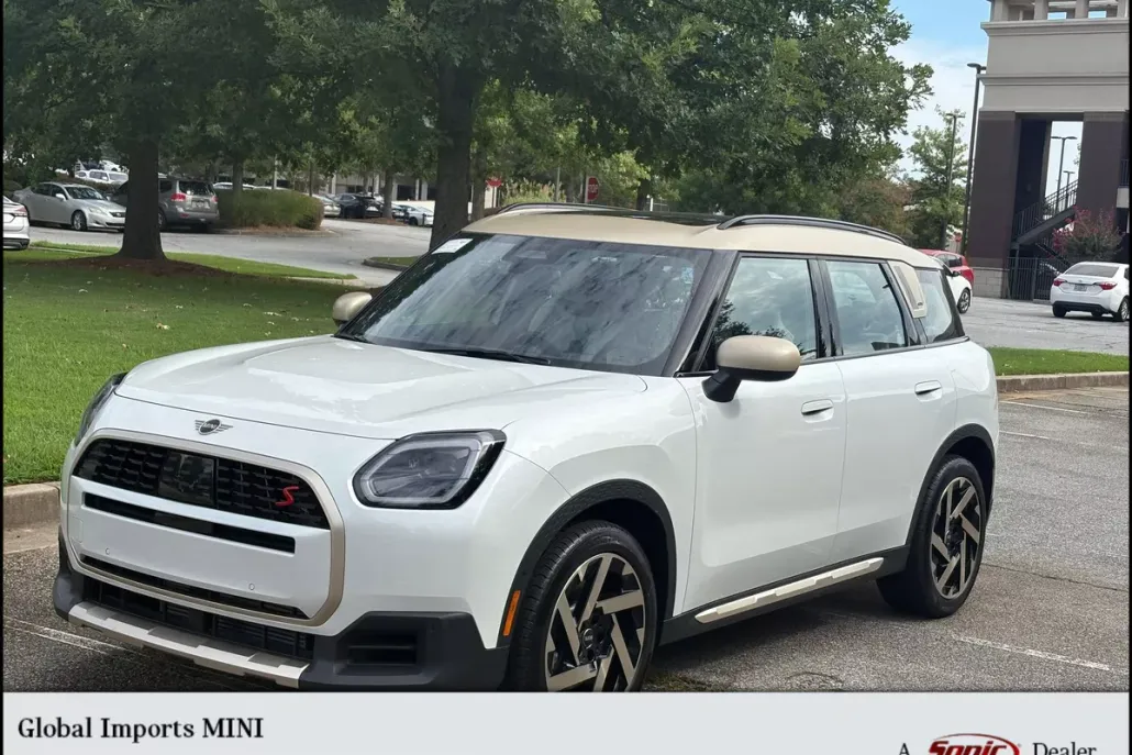 2025 Mini Countryman S ALL4 photo 1