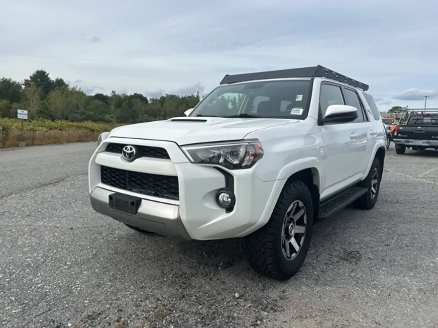 2018 Toyota 4Runner TRD Off-Road photo 1