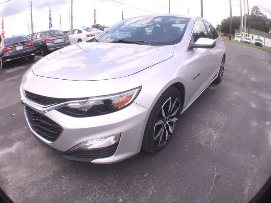 2021 Chevrolet Malibu RS photo 1