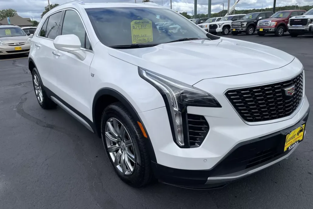2019 Cadillac XT4 Premium Luxury photo 1