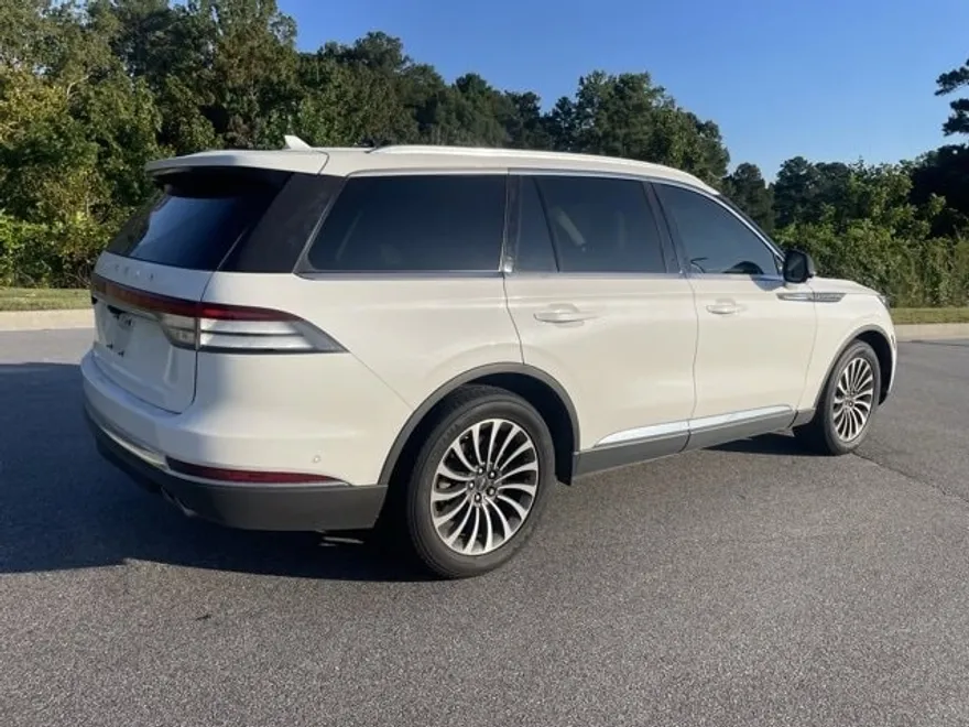 2022 Lincoln Aviator Reserve photo 1