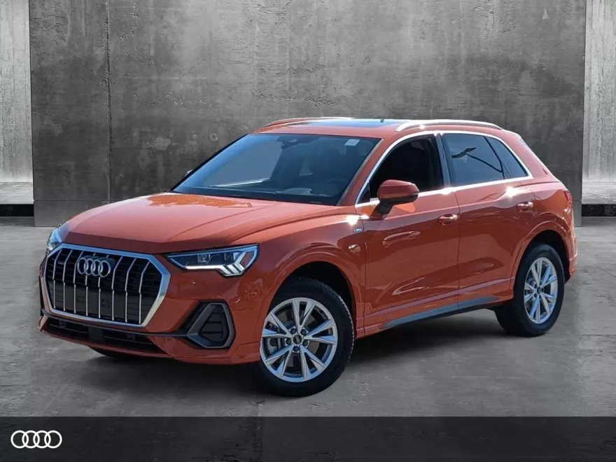 2025 Audi Q3 S line Premium photo 1