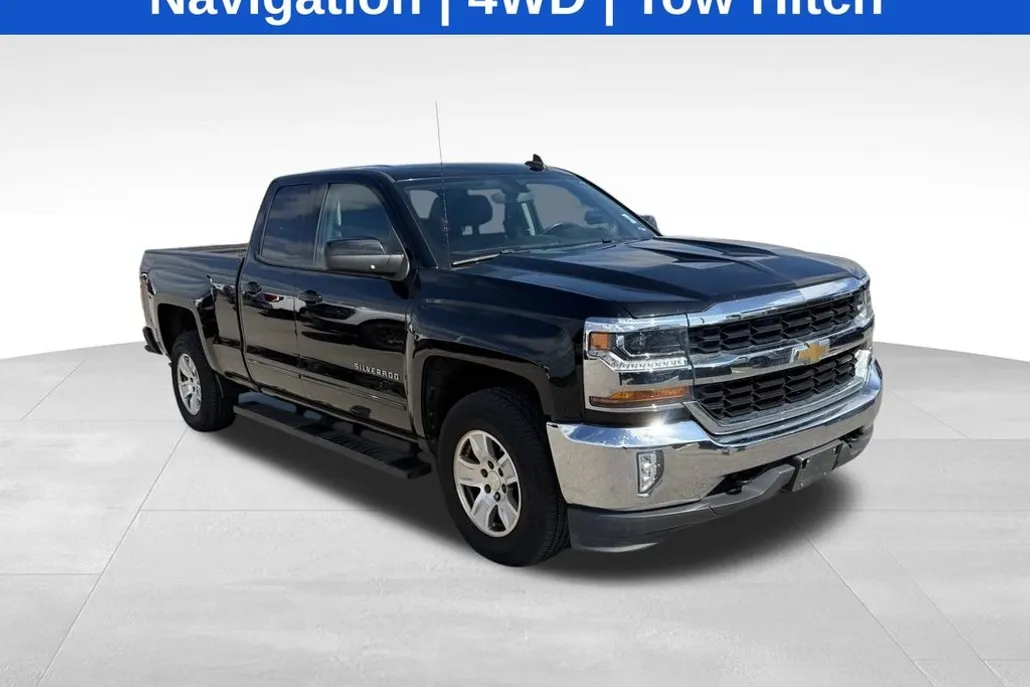 2018 Chevrolet Silverado 1500 LT photo 1
