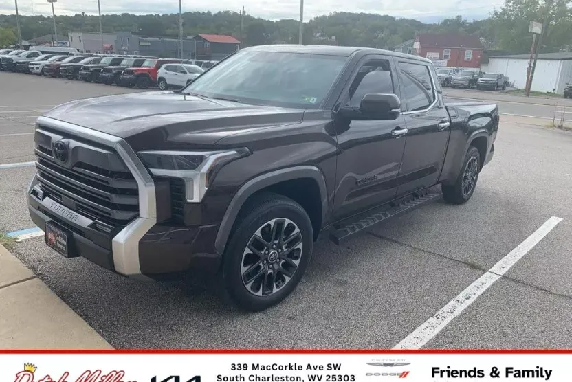 2022 Toyota Tundra Limited photo 1