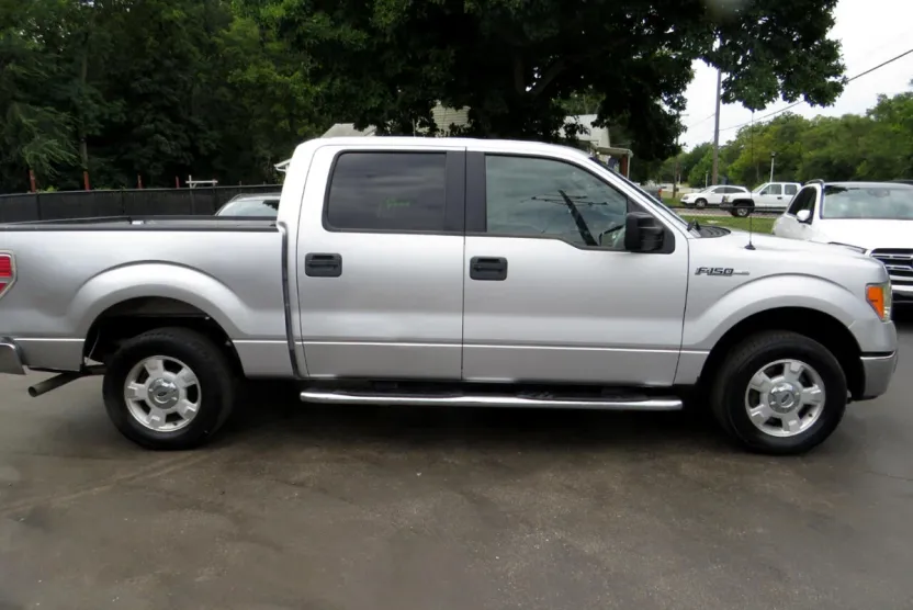 2012 Ford F-150 XLT photo 1