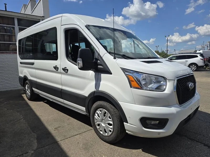 2021 Ford Transit XLT photo 1