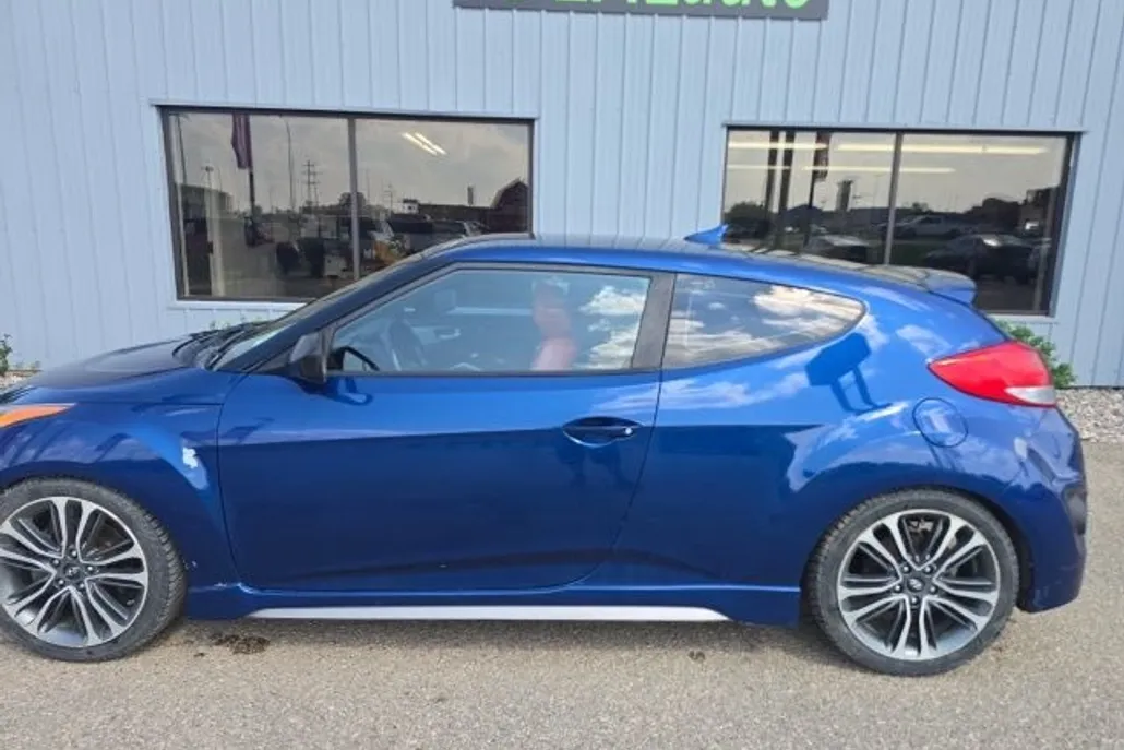 2016 Hyundai Veloster Turbo R-Spec photo 1