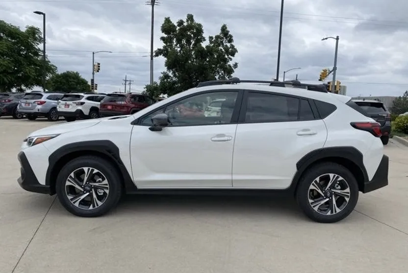 2025 Subaru Crosstrek Premium photo 1
