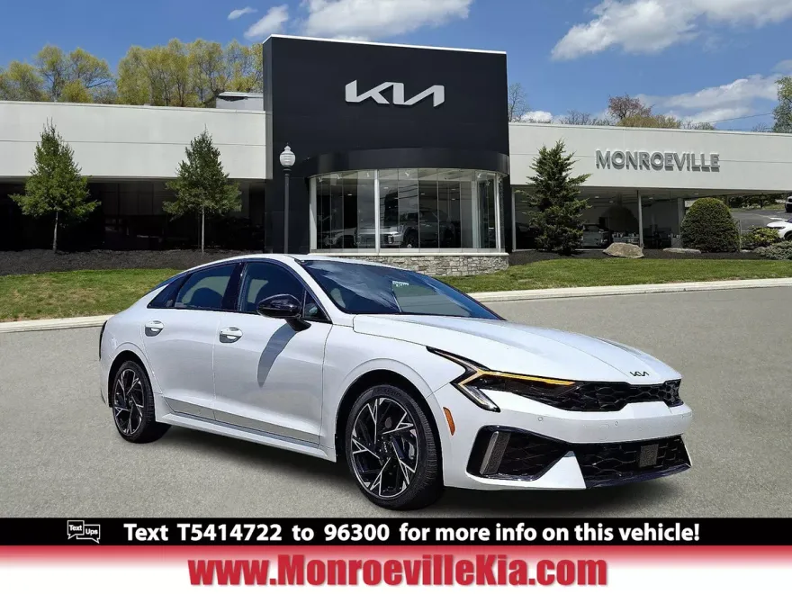2026 Kia K5 GT-Line photo 1