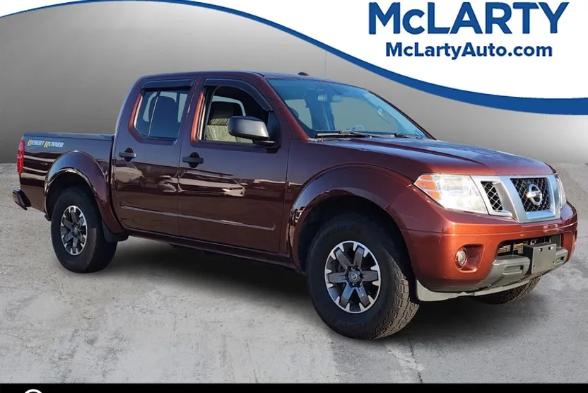 2017 Nissan Frontier Desert Runner photo 1