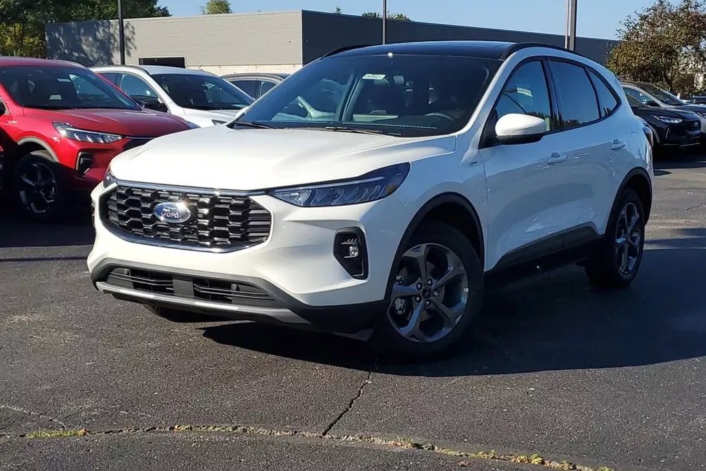 2026 Ford Escape ST-Line Select photo 1