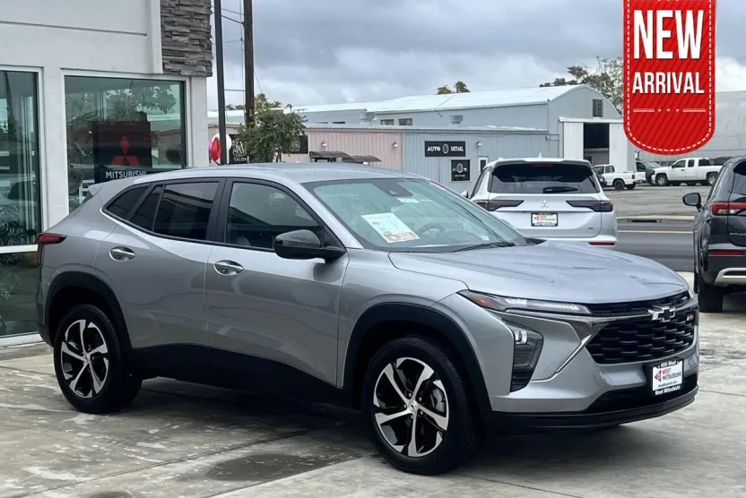2025 Chevrolet Trax photo 1